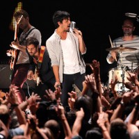 MTV-VMA-2011-YoungTheGiant-200x200